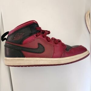 Nike Kids Red and Black Sneakers